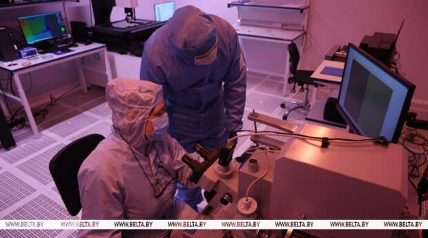 ´Пылинки существенно больше элементов наших микросхем´. Как белорусские ученые развивают микроэлектронику.