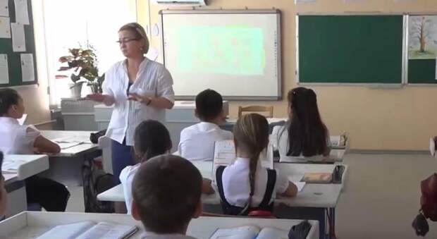 Родителей в Казахстане могут оштрафовать за плохое поведение детей в школе