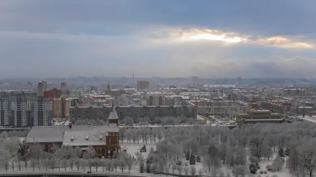 Власти Калининградской области усилили антиковидные меры в регионе