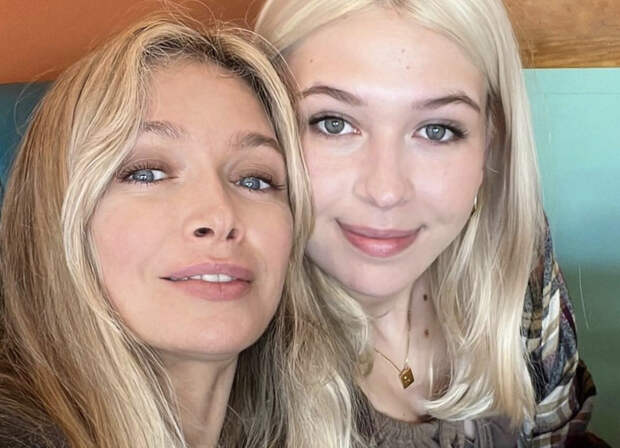 «Голое» платье, цветы и торт: как дочь Веры Брежневой отметила юбилей