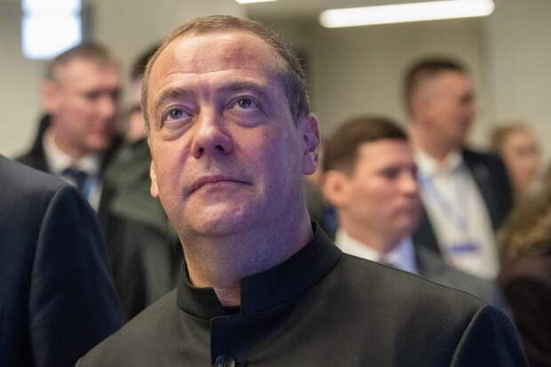 Медведев рассказал о последствиях появления у Германии ядерного оружия