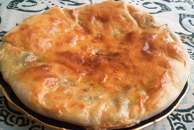 Осетинские пироги. Вкусный рецепт с сыром и свекольными листьями (1) (700x468, 308Kb)