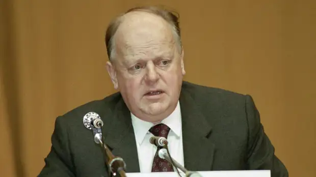 Шушкевич рассказал, как согласился подписать Беловежские соглашения