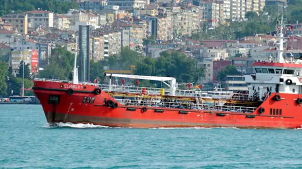 Флот Мальты взял под контроль захваченное мигрантами судно