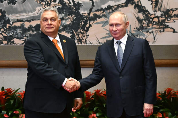Путин встретил премьер-министра Венгрии Орбана в Кремле