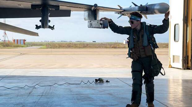 Великобритания разрешила США использовать свои базы для ударов по Ирану