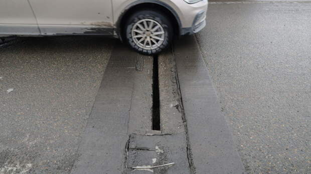 Яма на яме. Как выглядит мост на Челюскинцев, на который жалуются барнаульцы