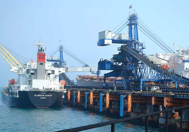 Одно Ванино на всех. Уголь, нефть, глина и вода: настоящее и будущее крупнейшего дальневосточного порта