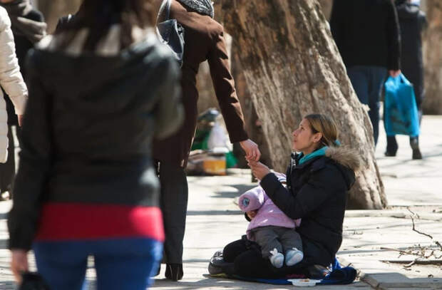 Детей используют для попрошайничества: обращение муниципалитета к жителям