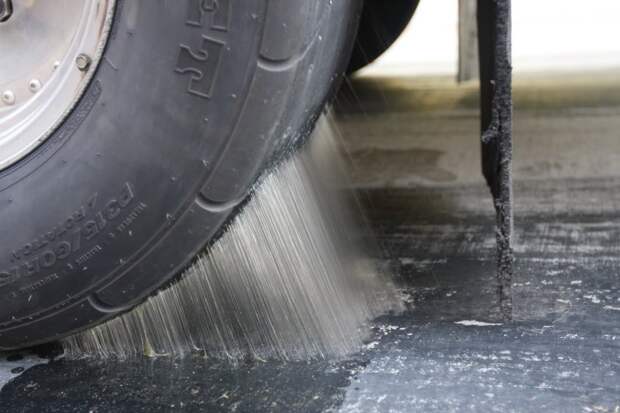 Что находится в кузове этого пикапа? авто, автоспорт, гонки, гоночный трек, драгстер, дрэг-рейсинг, резина, трасса