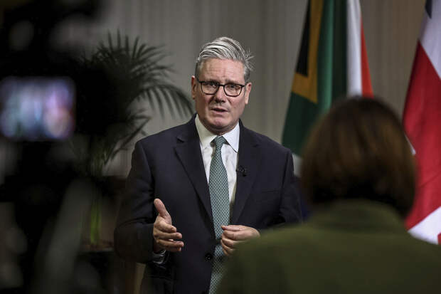 Премьер Британии назвал шумихой угрозы Трампа о выходе из НАТО