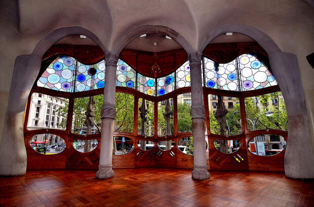 Gaudí-House-5
