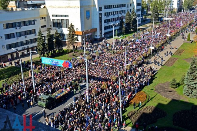 Европа поражена, увидев массовость в день похорон Моторолы – с мнением Донбасса придется считаться