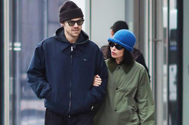 Гарри Стайлс обручился со звездой «Бэтмена»