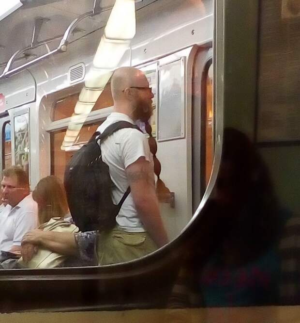 Модники из российского метрополитена