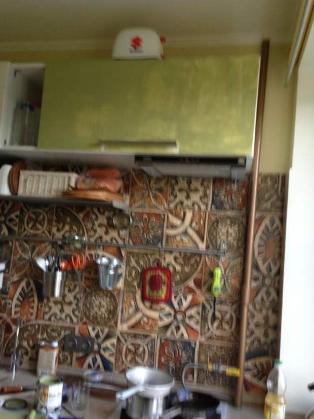 в мои очумелые руки попала краска, пробный вымаз, выкрасом назвать сложно))) еще дверцы родные и ниша пока не закрыта в мои очумелые руки попала краска, пробный вымаз, выкрасом назвать сложно))) еще дверцы родные и ниша пока не закрыта