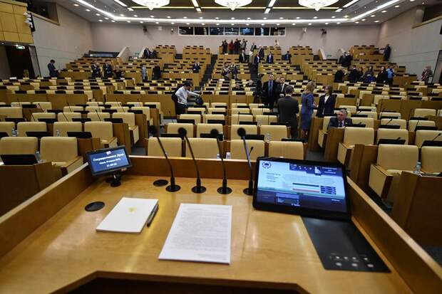 Мандаты меняют хозяев: 72 победителя на выборах отказались идти в Госдуму