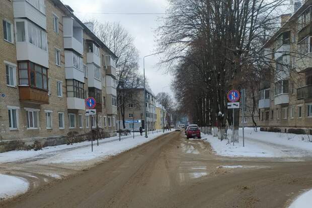 В Новомосковске на улице Березовой изменятся правила стоянки