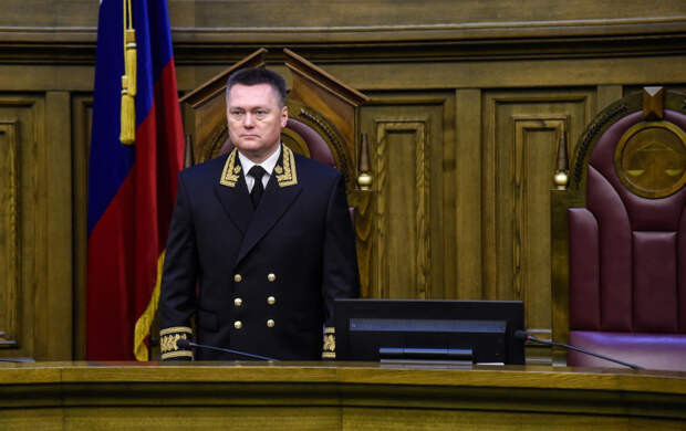 За фасадом дела Долиной