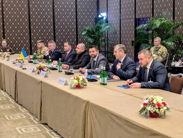 Представители ЕС и Британии «курируют» делегацию Украины в Женеве «из-за кулис