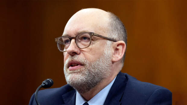 "Серого кардинала" Трампа назвал Bloomberg