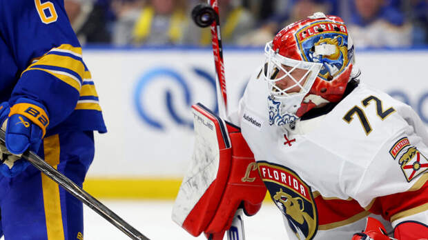 Трамп назвал хоккеиста "Флориды" Бобровского легендарным вратарем