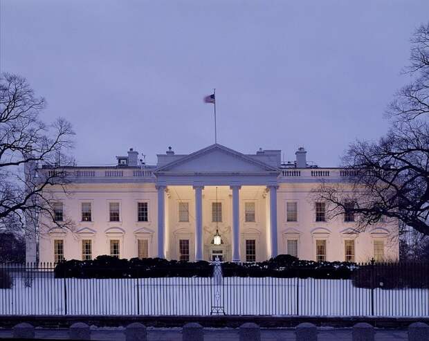 Белый дом не дал Конгрессу США ознакомиться с полным докладом Мюллера