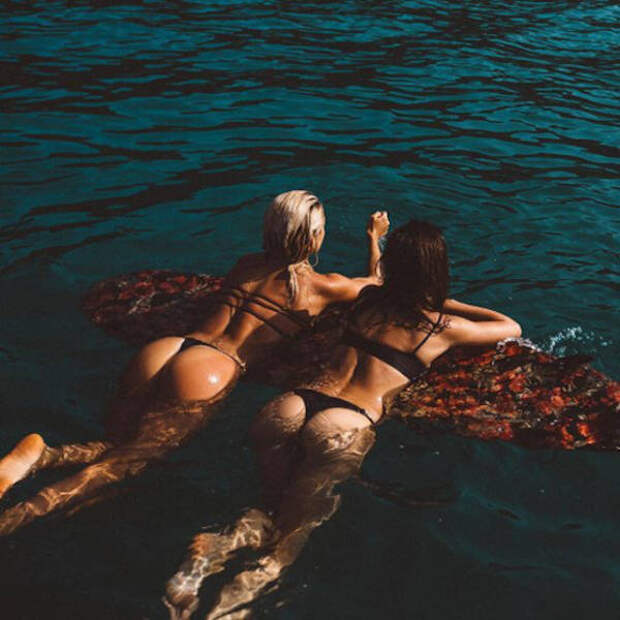 Water And Girls Mix Well Together Water And Girls Mix Well Together