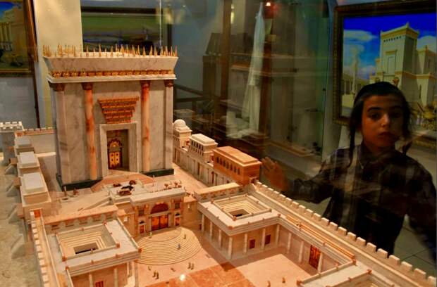 Подготовка к Третьему Храму идёт полным ходом, но время строить ещё не настало — Авигдор Эскин