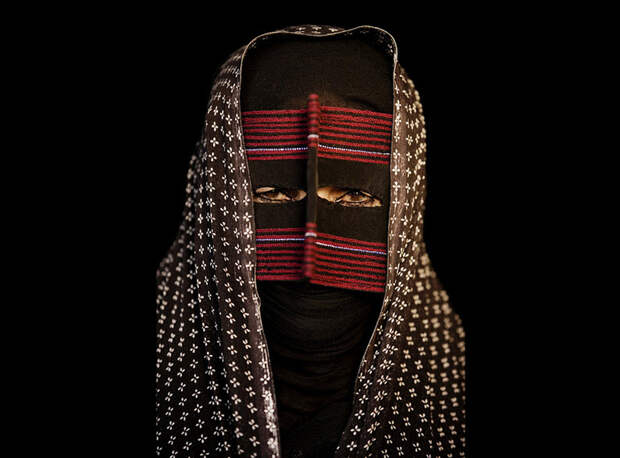 Фотография: Традиционные маски у иранских женщин №3 - BigPicture.ru