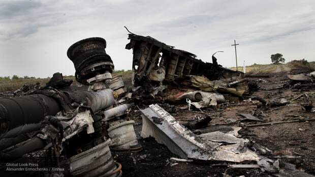 Антипов объяснил, как микрофоны пилотов рейса MH17 похоронят версию о «Буке»