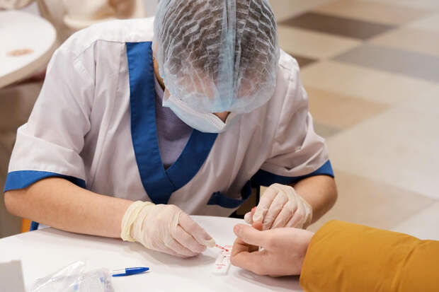 В нескольких регионах России выросла заболеваемость COVID-19