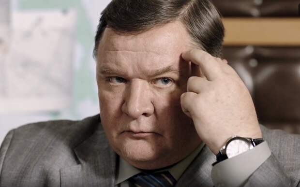 Я вчера смотрела сериал "Седьмая руна". Вчера было воскресение, жарко, делать ничего не хотелось, я полезла на Youtube и как-то нарвалась на этот сериал, начала смотреть.-2