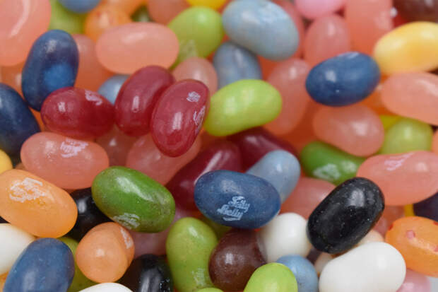 Отпуск на семейном курорте был испорчен неожиданным свойством желейных конфет