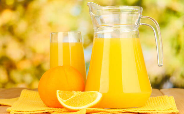 apelsin-sok-citrusy-frukty