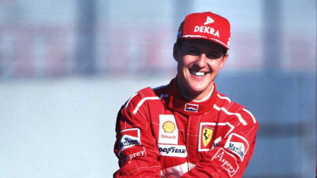 Больше не прикован к постели: Михаэль Шумахер начал передвигаться на коляске