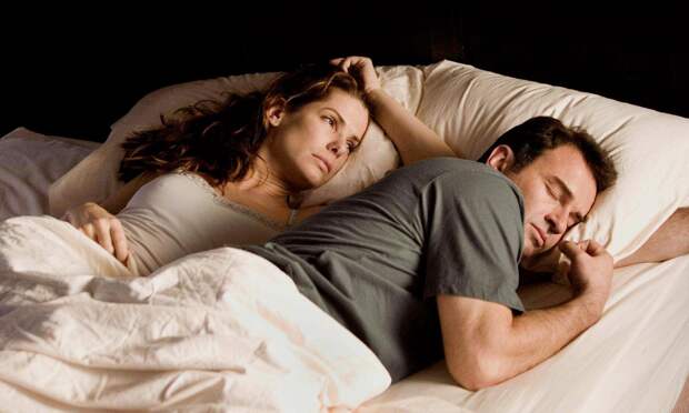 «Меня напрягает, как ты дышишь»: 17 мужских привычек, которые могут довести до развода