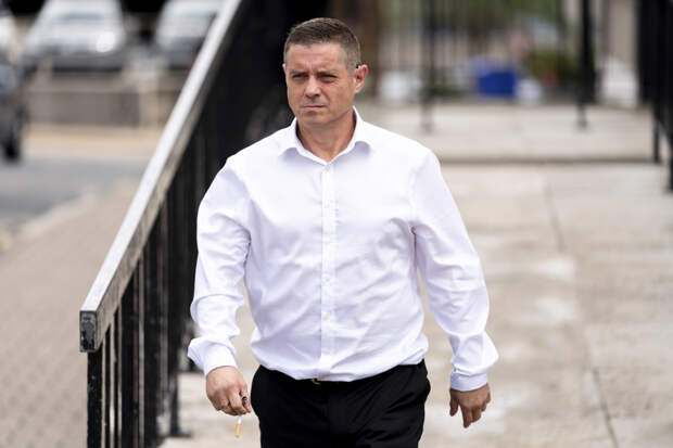 «Это подстава» Статья в газете разрушила карьеру телезвезды. Он обвинил в этом известного бизнесмена, сел в тюрьму и стал педофилом