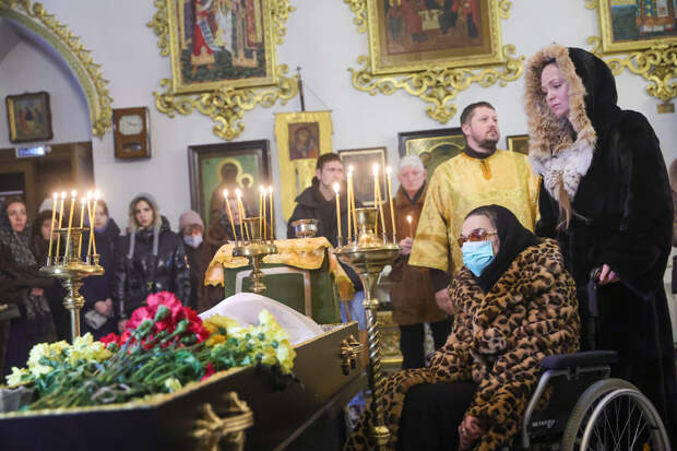 Прощание со вдовой Баталова Леонтенко отложили на две недели из-за экспертизы