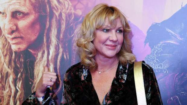 Мишустин поздравил с юбилеем Елену Яковлеву