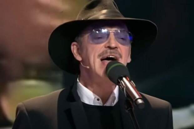 Не только д’Артаньян: как выглядит квартира и дача Михаила Боярского