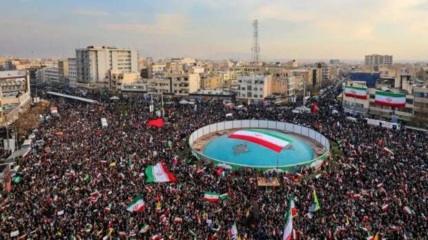 Последний «козырь» Вашингтона – иранская «буча