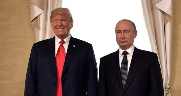 Медведев заявил, что Трамп хочет войти в историю и стать, как Путин