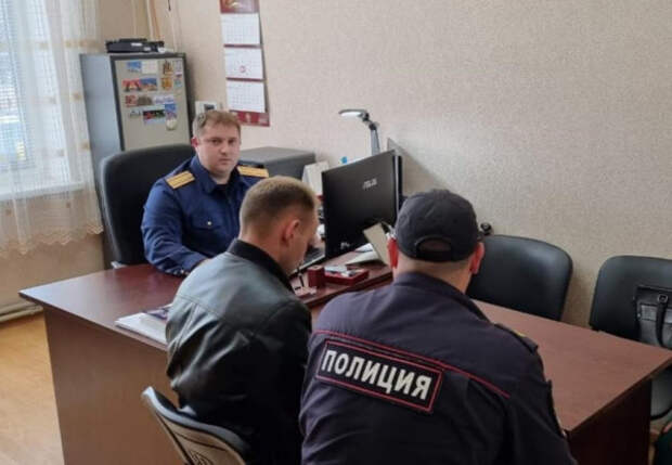 Сотрудника полиции Крыма обвиняют в вымогательстве 