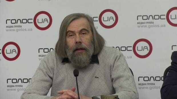 Погребинский: Меркель может ставить ультиматумы Украине, но не России