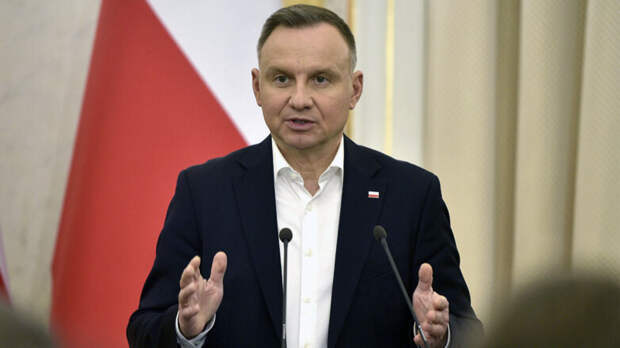 Президент Польши подписал законопроект, ужесточающий оказание соцподдержки беженцам с Украины