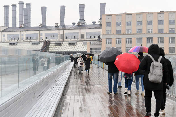 Синоптик Позднякова: дождливая погода задержится в Москве до конца апреля