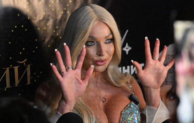 «Загарчик прилипает потихоньку»: Анастасия Волочкова рассекретила нового возлюбленного на Мальдивах