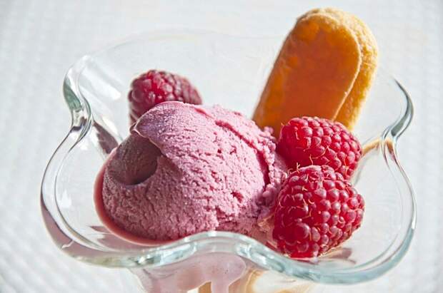 Заварной крем и фруктовый пломбир