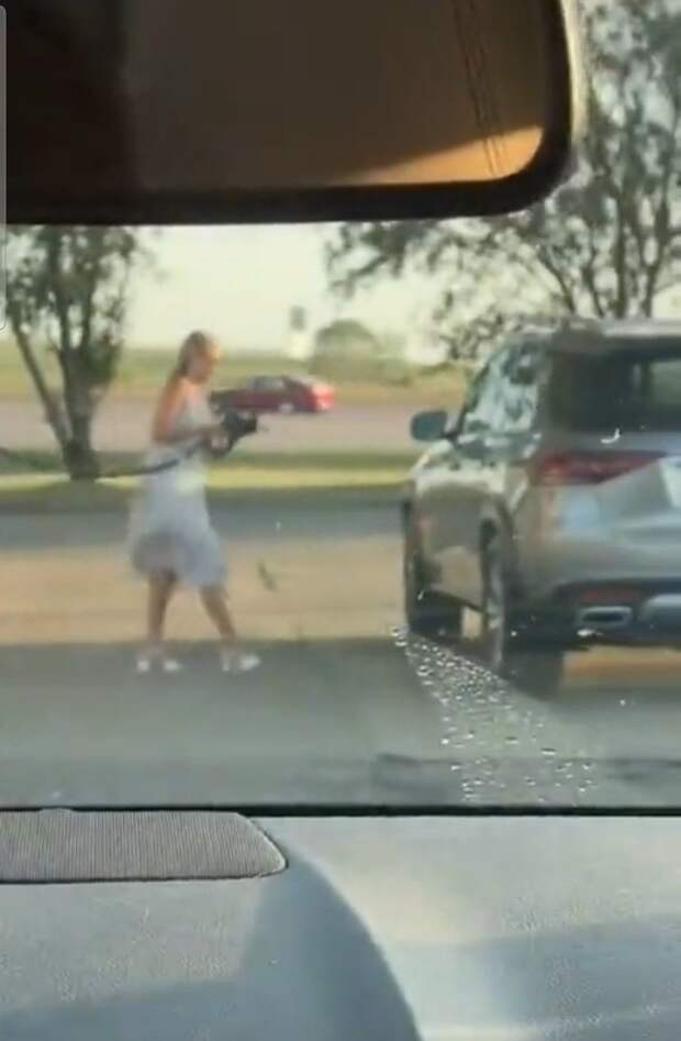 Когда в голове пусто то и в баке будет пусто